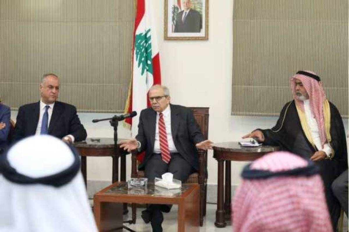 سلام بحث مع زواره في السرايا شؤوناً عامة