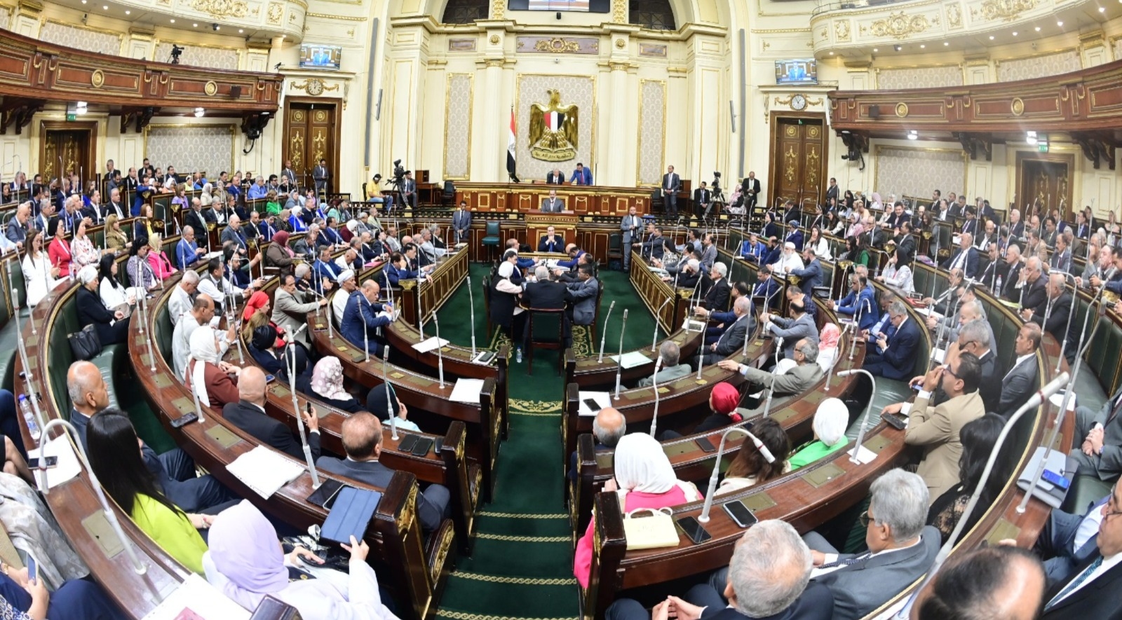 برلماني: تحرك الحكومة بشأن العقارات الآيلة للسقوط يترجم رؤيتنا لحل الأزمة.. والتحدي في التنفيذ