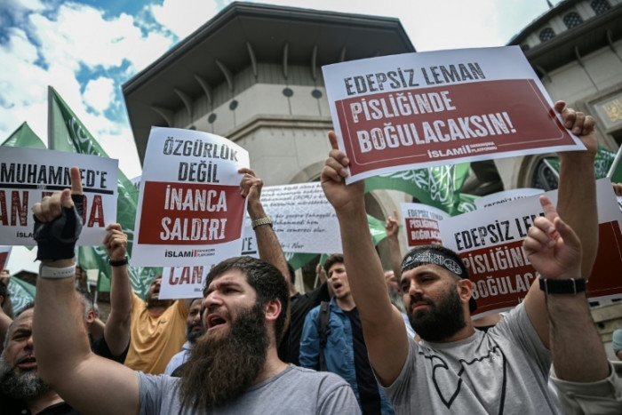 Cartoon enrages Turkish protesters