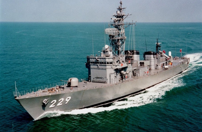 Japan to export used destroyers to Philippines to deter China: report