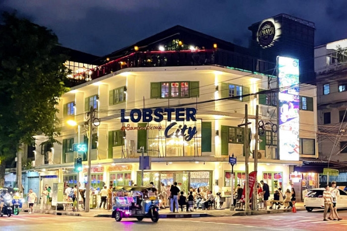 Malaysia now No.1 source of tourists in Thailand