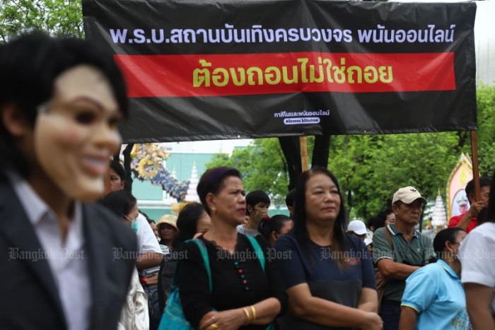 Bhumjaithai challenges Pheu Thai to dump casino plan for good