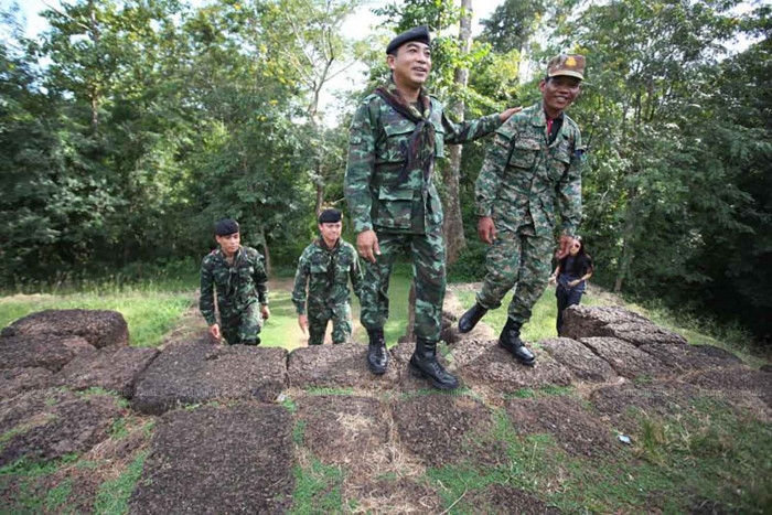 Thai ex-ranger arrested for punching Cambodian soldier at border temple ruins