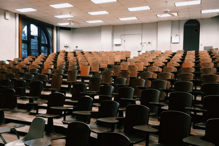 Do Thai students still see a future in the age of AI?