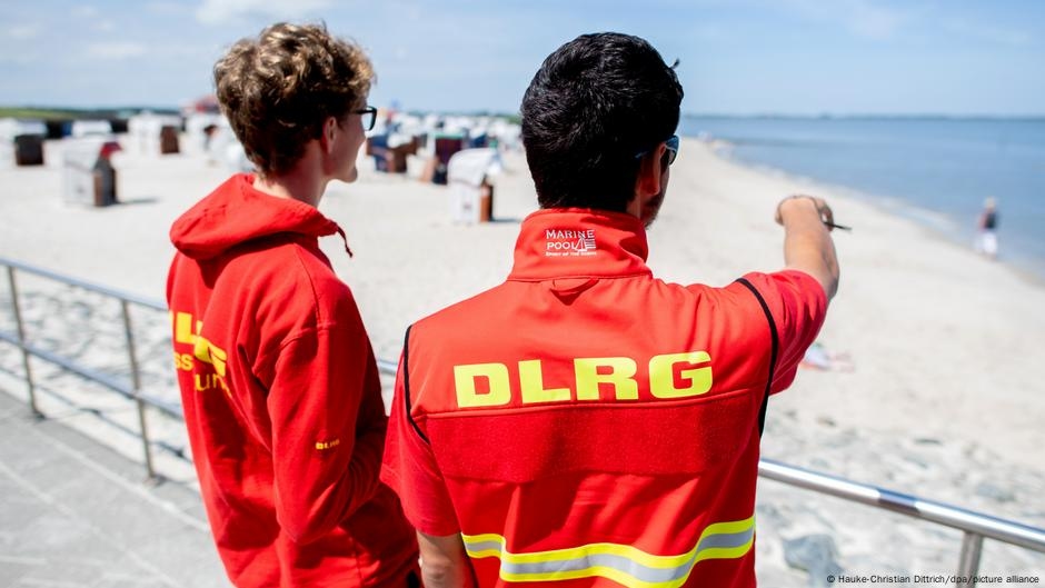 Germany updates: Rescuers record deadly weekend for swimmers – DW – 06/26/2025