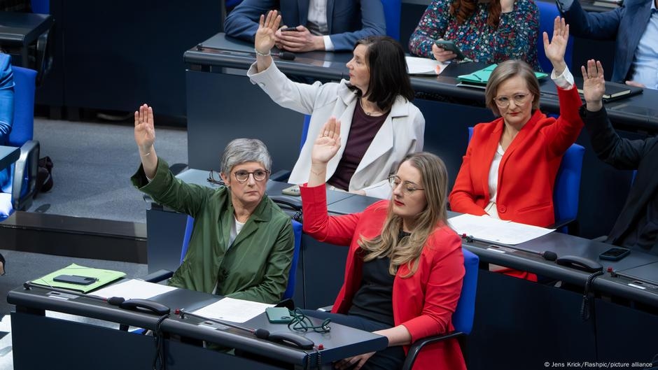 Germany's Green Party struggling to establish new identity – DW – 07/06/2025