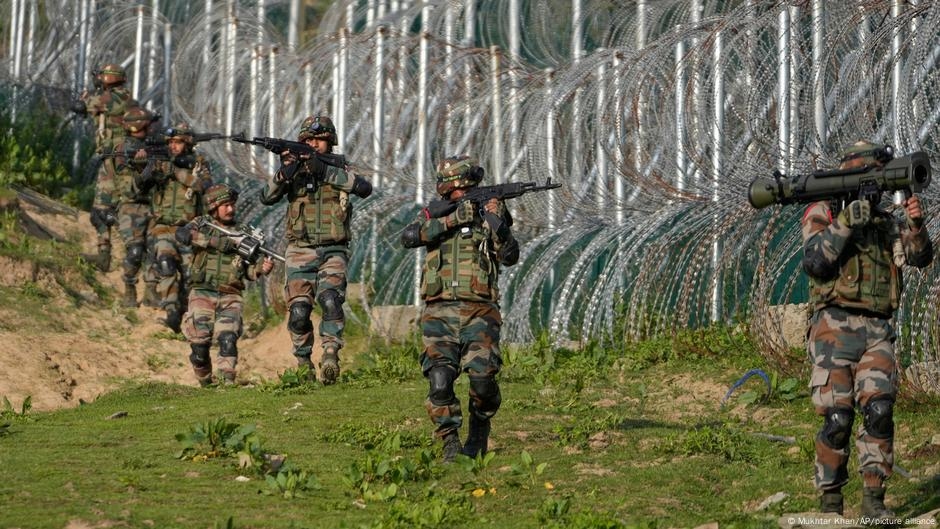 India media crackdown after Pakistan cross-border fighting – DW – 06/05/2025
