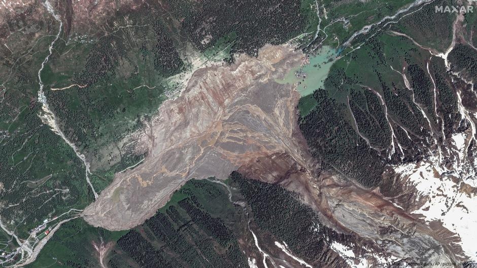 Swiss glacier collapse: Situation stabilizes overnight – DW – 05/31/2025