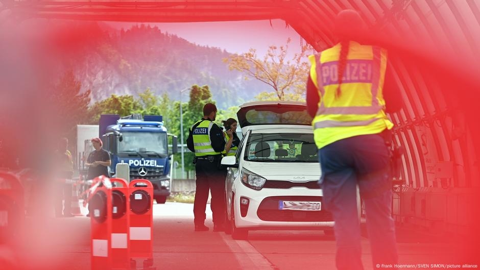 German police complain about bad working conditions – DW – 07/10/2025