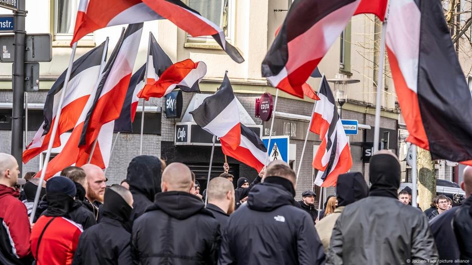 Of Old and New Nazis – DW – 07/04/2025
