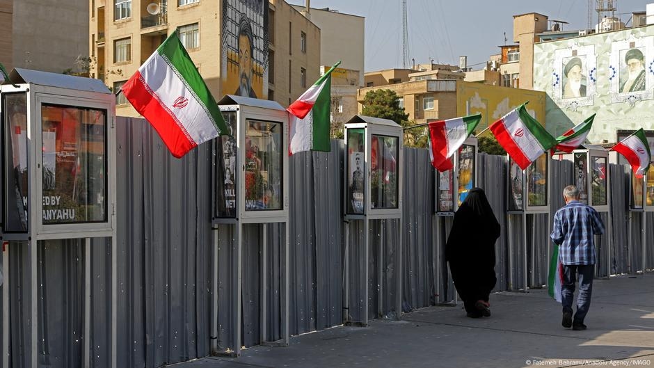 Iranians in Germany struggle with war back home  – DW – 06/24/2025