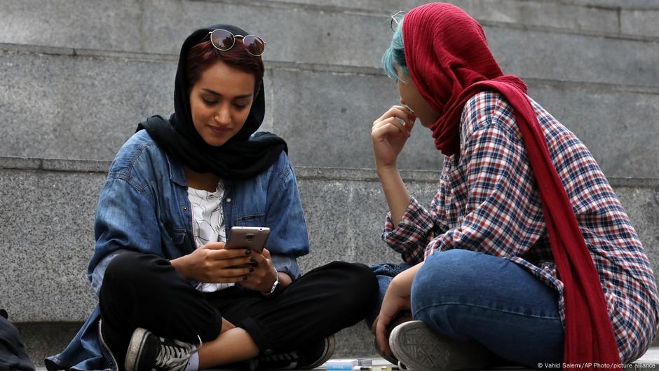 Iran-Israel war: What tools are used to censor reporting? – DW – 06/23/2025