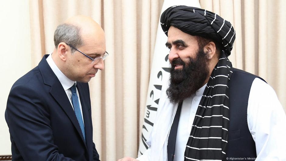 Russia first country to recognize Taliban rule – DW – 07/04/2025