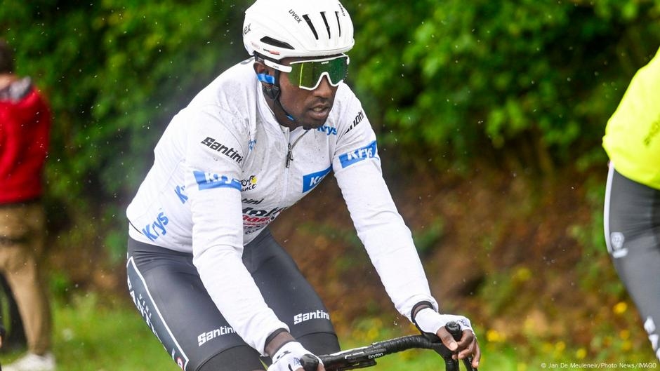 Tour de France: African star Biniam Girmay aiming for  glory – DW – 07/10/2025