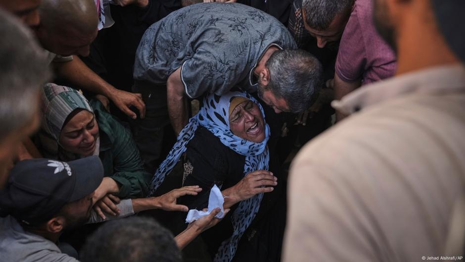 Gaza: UN says nearly 800 killed near aid centers since May – DW – 07/11/2025