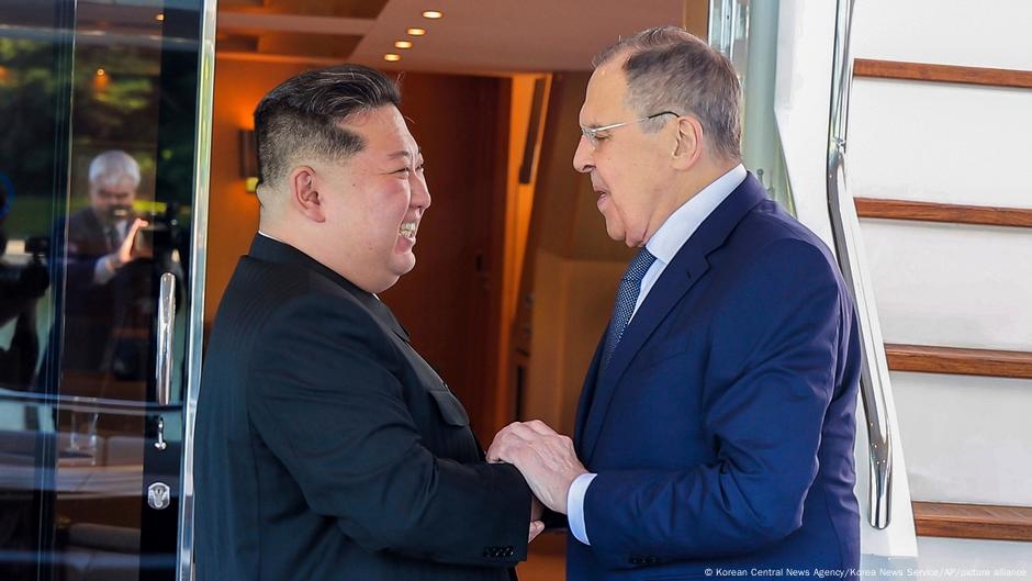 North Korea's Kim offers Russia 'unconditional support' – DW – 07/13/2025