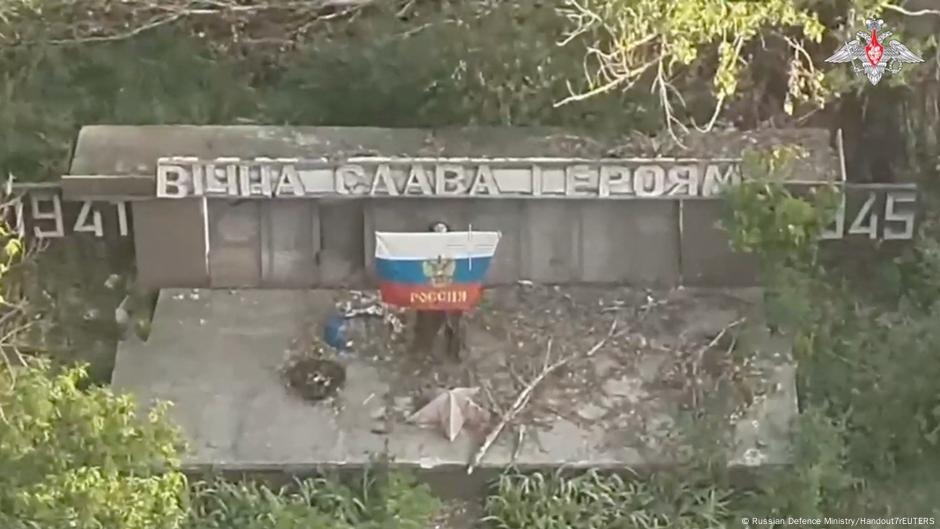 Ukraine updates: Russia seizes more territory in Donetsk – DW – 07/13/2025