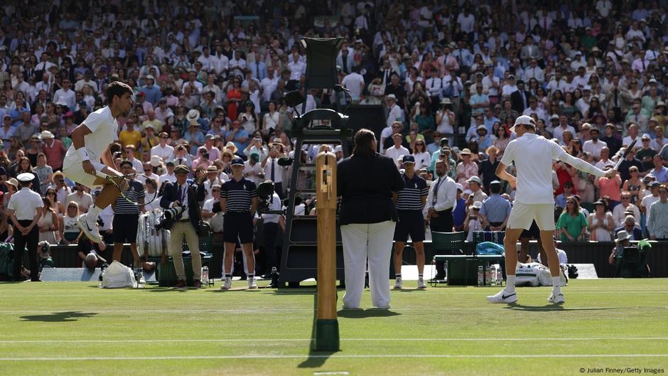 Italy's Jannik Sinner wins first Wimbledon title – DW – 07/13/2025