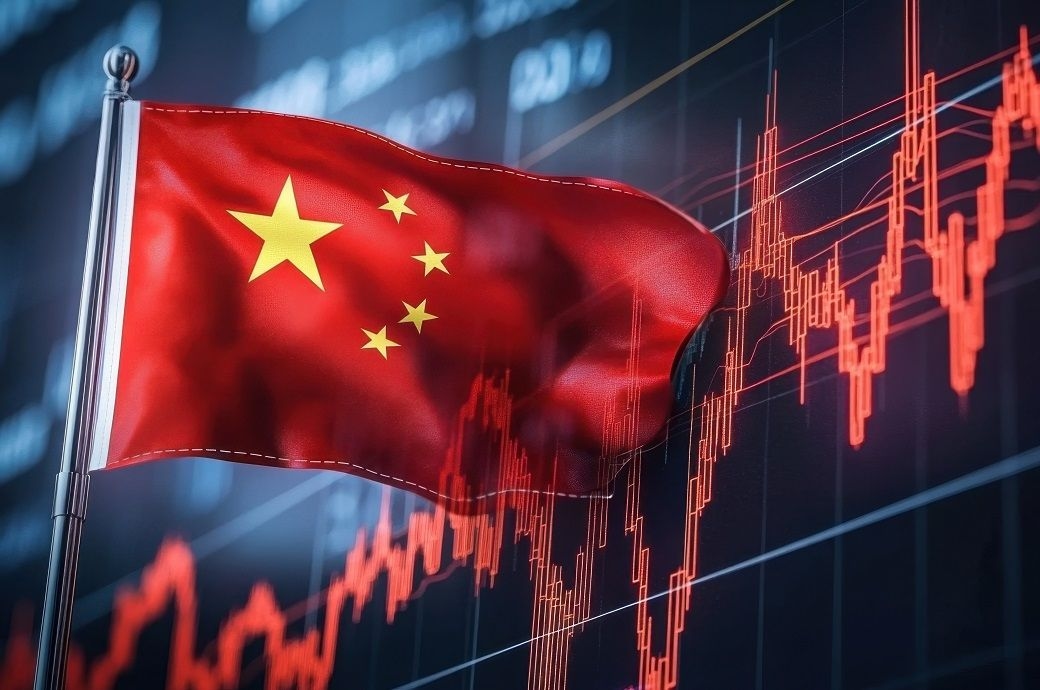 China's leading index falls again in May, but recession risks ease
