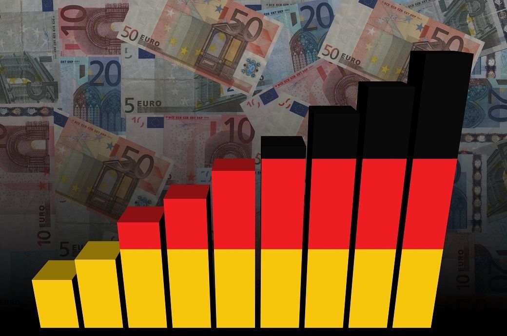 German business sentiment rises slightly in July: ifo