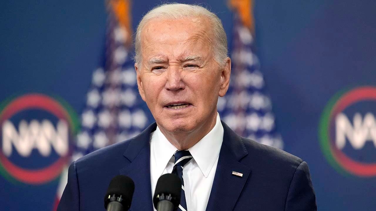 Constitutional scholar uses Biden autopen to flip Dems' ‘democracy' script against them: ‘Scandal'