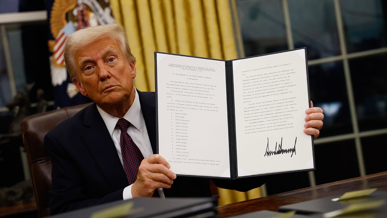 Trump lifts police ‘burden' with executive orders in first 100 days: veteran officer