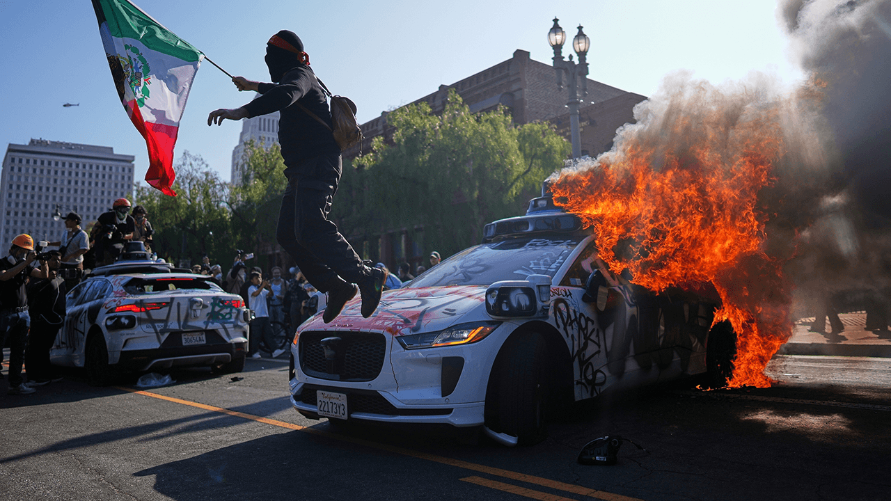 MSNBC reporter defends illegal immigrants as the 'fabric' of Los Angeles while anti-ICE riots continue