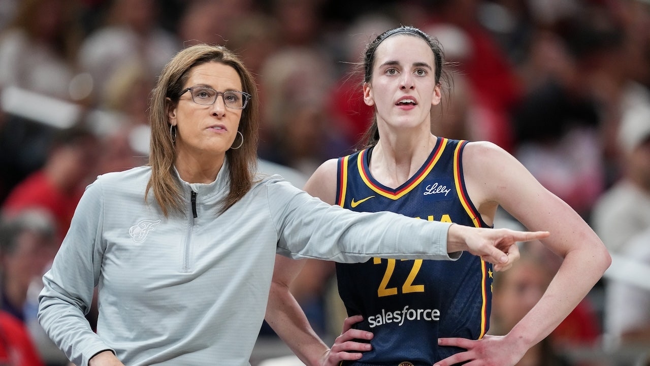 Caitlin Clark's coach suggests star offered to pay fine for technical foul over yelling at WNBA officials