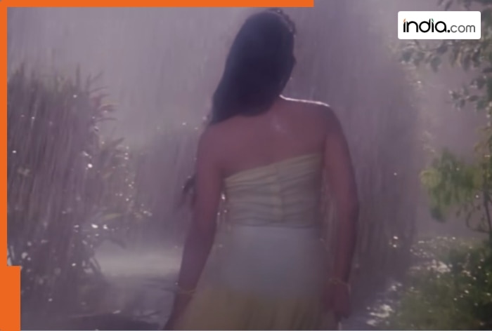 Yash Chopra's iconic film brought three legends together; All passed away within just four years of each other, actors are..., film is...