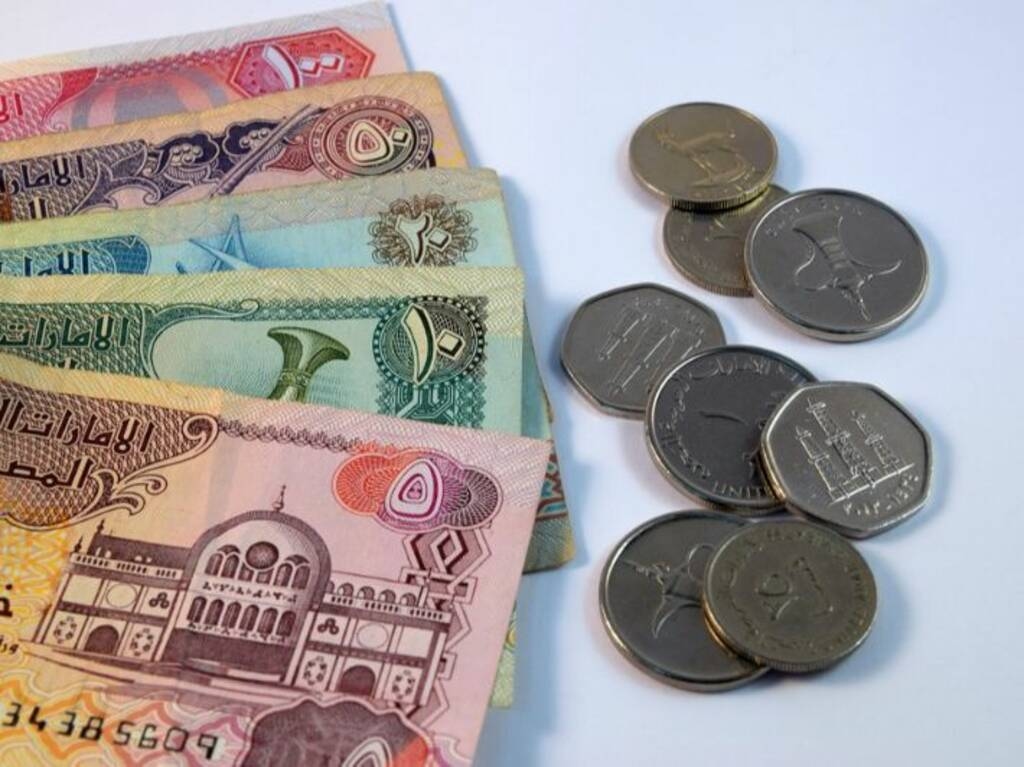 الإمارات.. القروض غير العاملة تسجل أدنى مستوى منذ 2014 عند 94.4 مليار