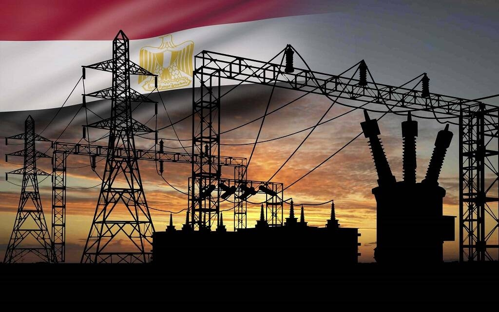 "الكهرباء" المصرية: لا تخفيف للأحمال في الصيف.. واستعدادات لضمان استقرار الخدمة
