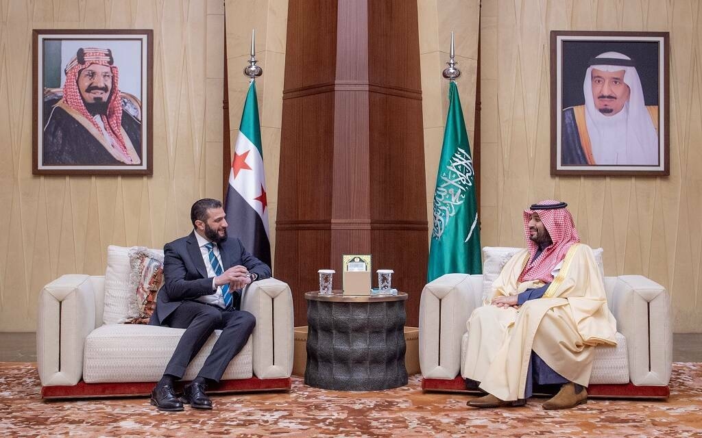 ولي العهد يؤكد لـ"الشرع" دعم المملكة لوحدة سوريا ويدين الاعتداءات الإسرائيلية