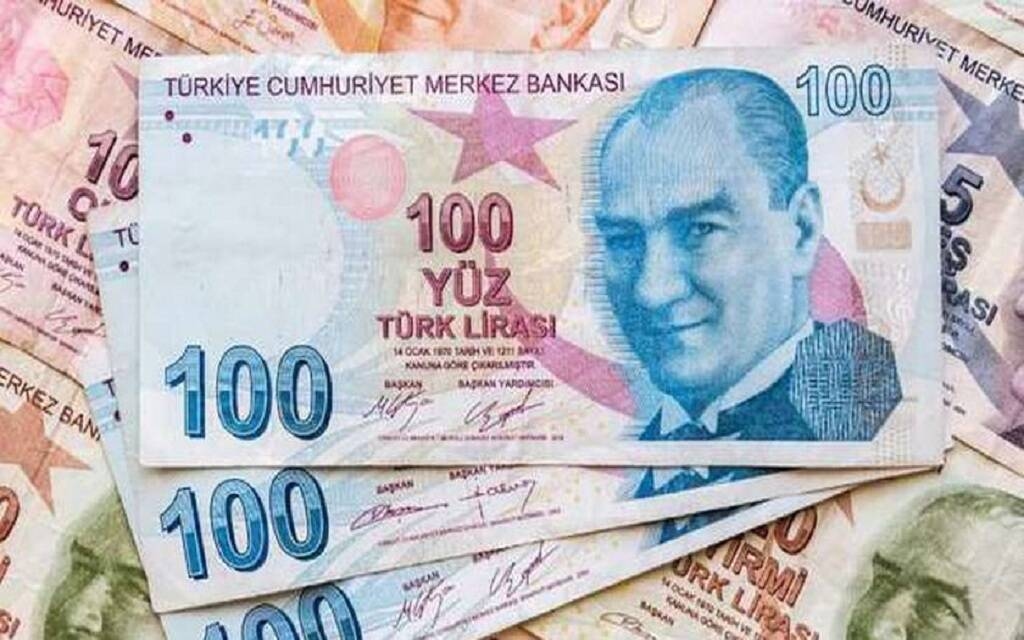 الليرة والأسهم التركية تنتعش بعد تأجيل قضية تهدد المعارضة السياسية