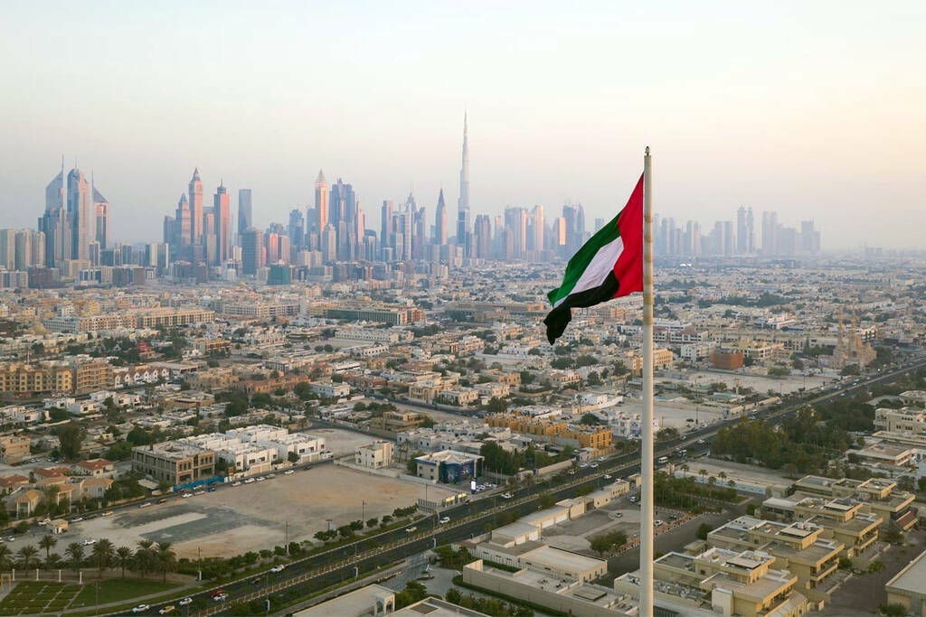 إنفوجرافيك.. الإمارات تتصدر الدول الأكثر جذباً للأثرياء في 2025