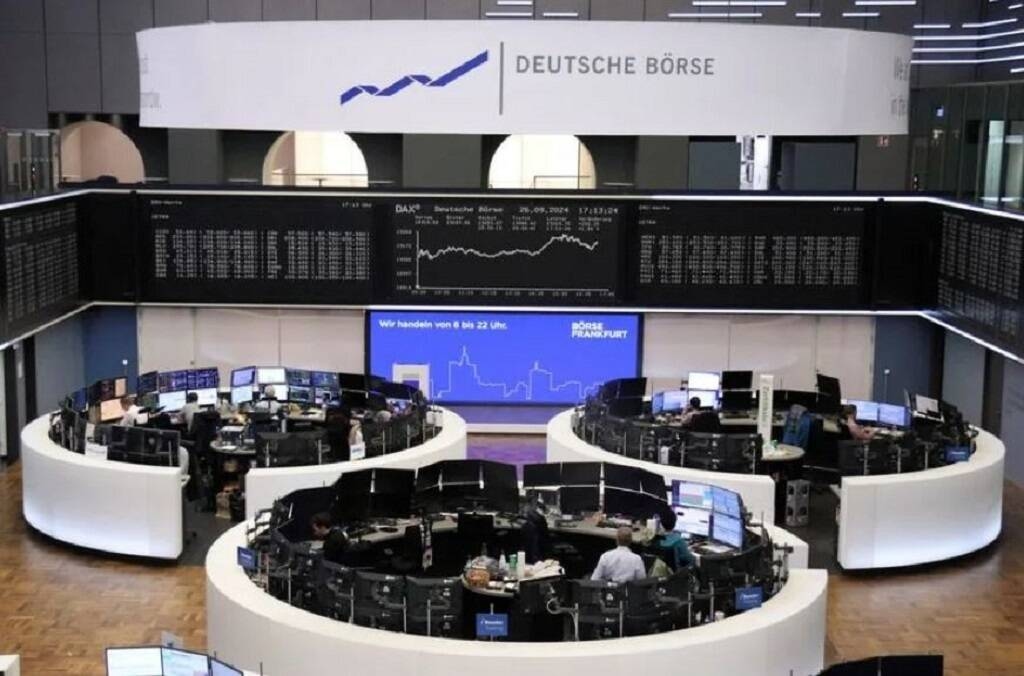 أسهم أوروبا تصعد والمستثمرون يترقبون مؤشرات المحادثات التجارية