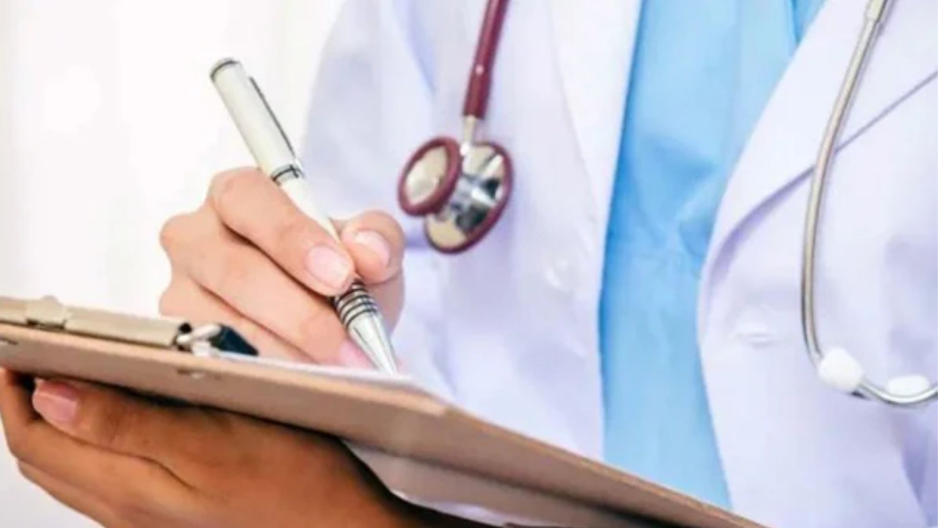 Pune's Healing Heroes: 18 Doctors Redefining Medicine and Humanity