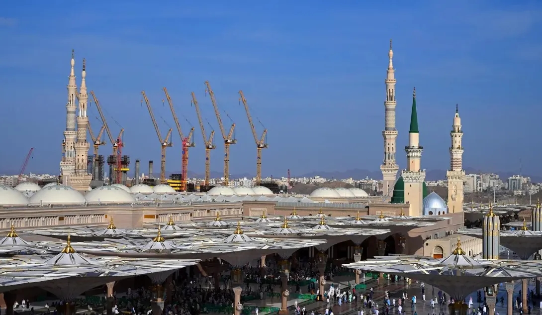 Prophet's Mosque Welcomes More than 5 million Worshippers in One Week