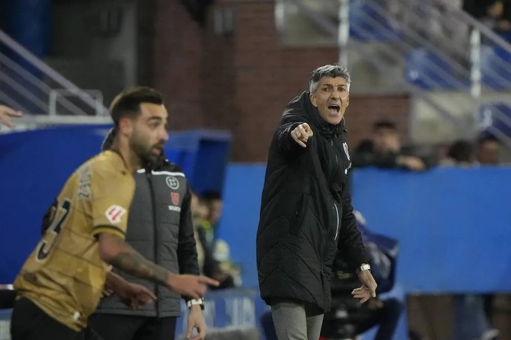 Real Sociedad Appoint Francisco to Replace Alguacil as Manager from Next Season