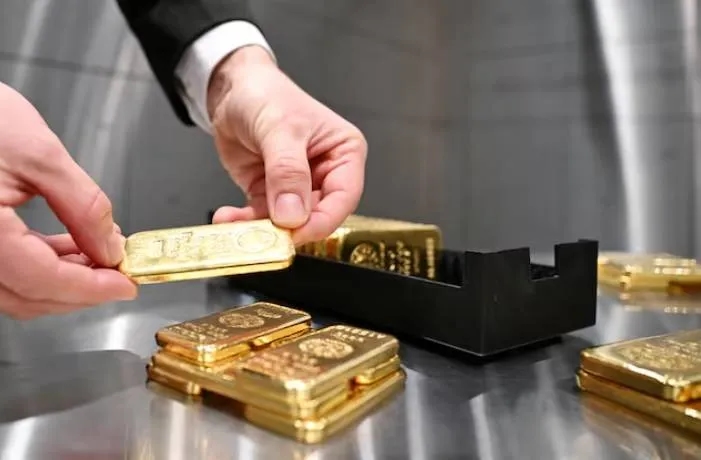 الذهب يتجه لتكبد خسارة أسبوعية ثانية