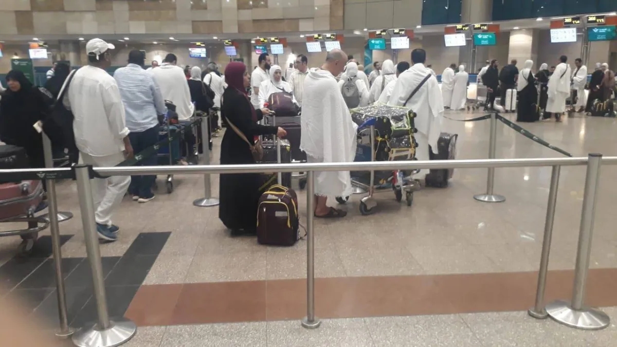 مصر تضع إجراءات جديدة لرحلات العمرة
