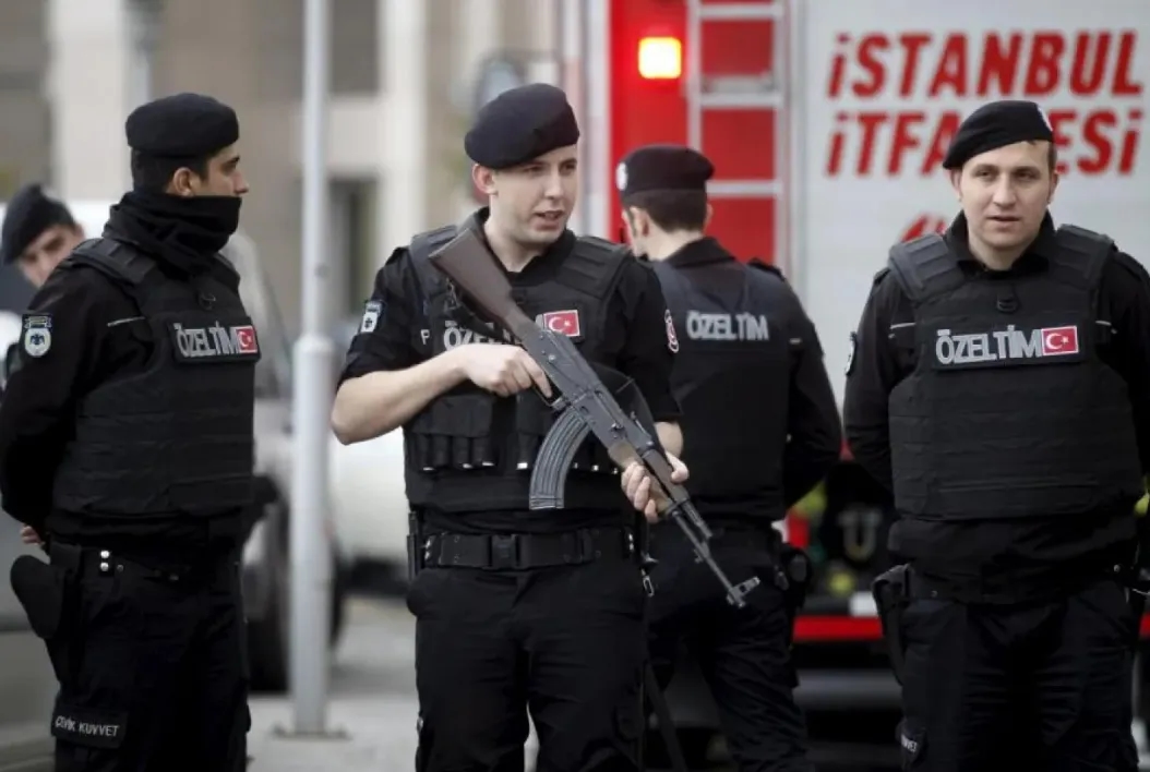 Turkish Police Seize 825 Kg of Heroin, Says Interior Minister