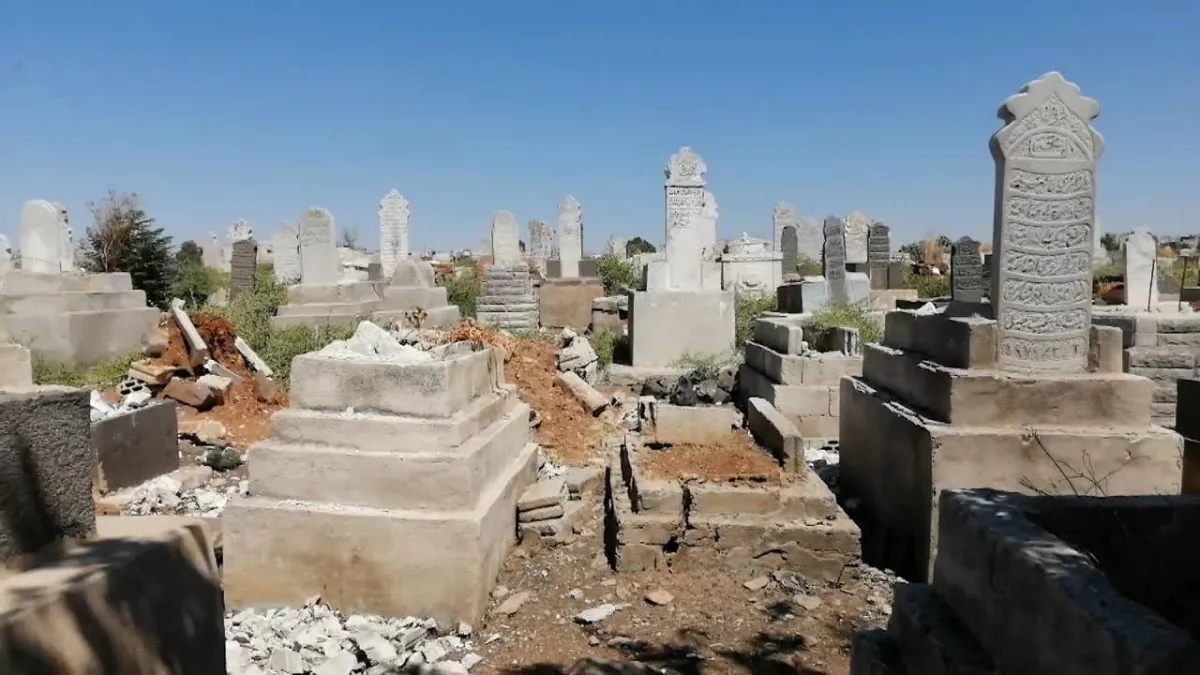 القبض على متورط بنبش قبور في شمال سوريا عمل مع نظام الأسد