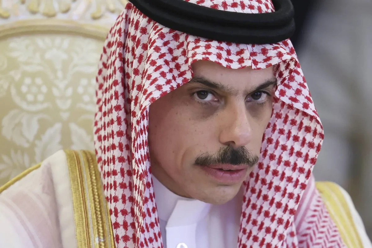 وزير الخارجية السعودي: الأولوية لوقف النار في غزة