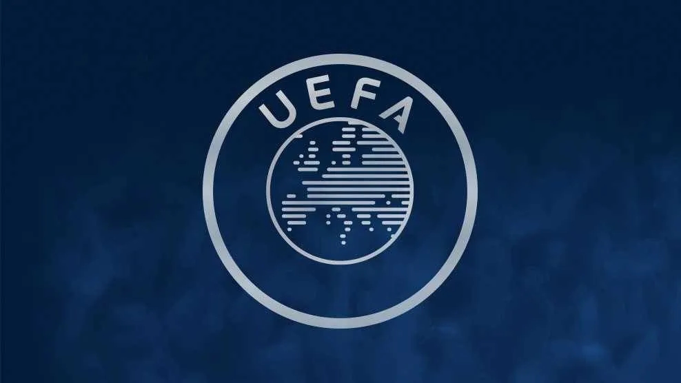 «يويفا» يقرر تغريم تشيلسي وبرشلونة بسبب خرق المراقبة المالية