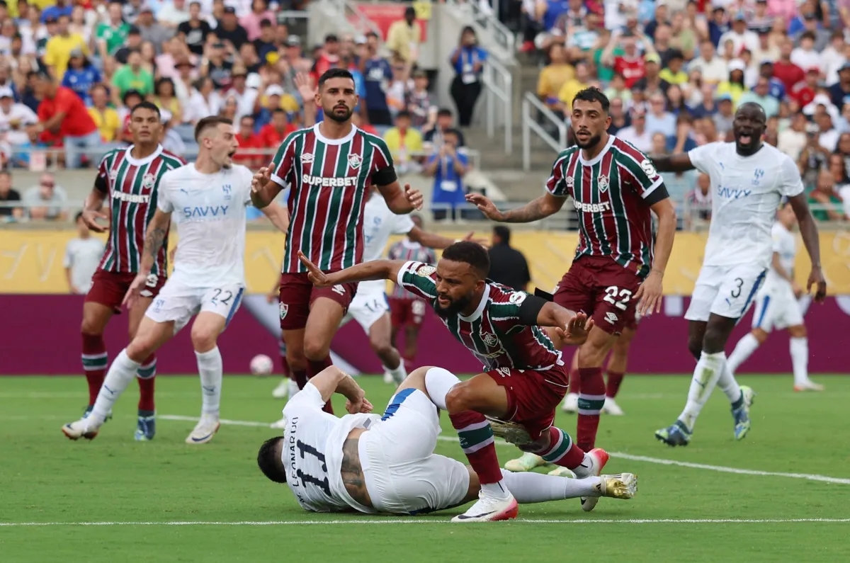 الهلال الشجاع يخسر واقفا ويودع المونديال بشرف