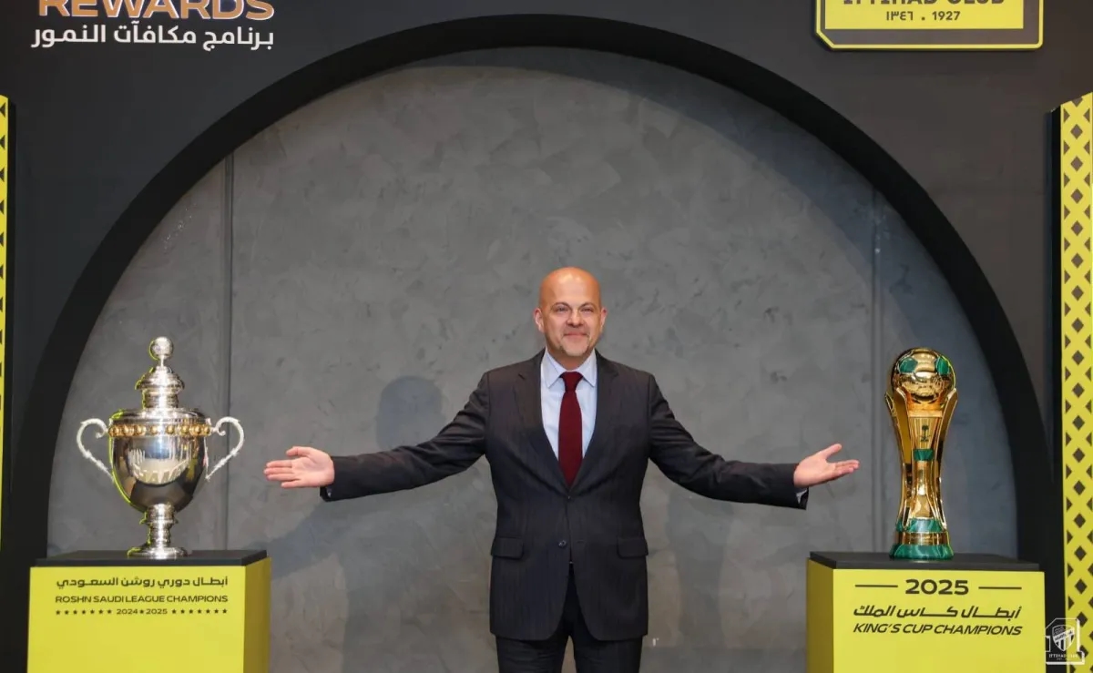 القنصل الأميركي يزور الاتحاد... ويشيد بجمهوره
