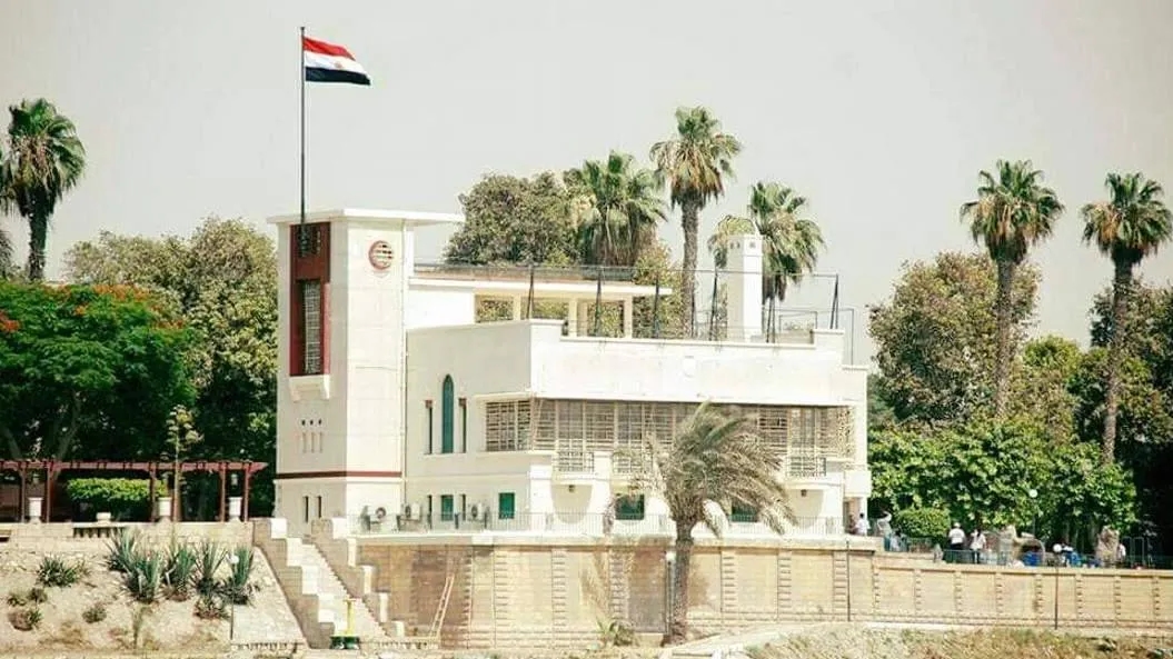 مصر: حريق بحلوان يعيد «ركن فاروق» للواجهة