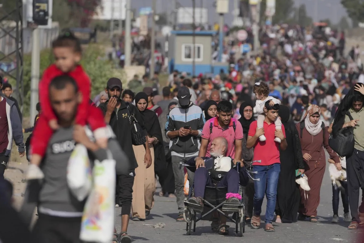 الجيش الإسرائيلي يعارض «المدينة الإنسانية» لكنه لا يوقف الترحيل