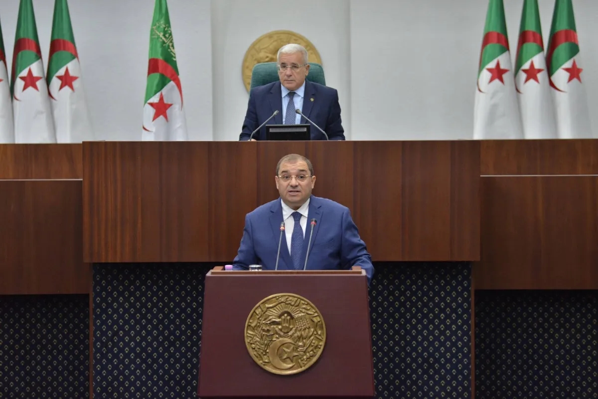 الجزائر في مرمى ضغوط دولية لتجفيف منابع «المال المشبوه»