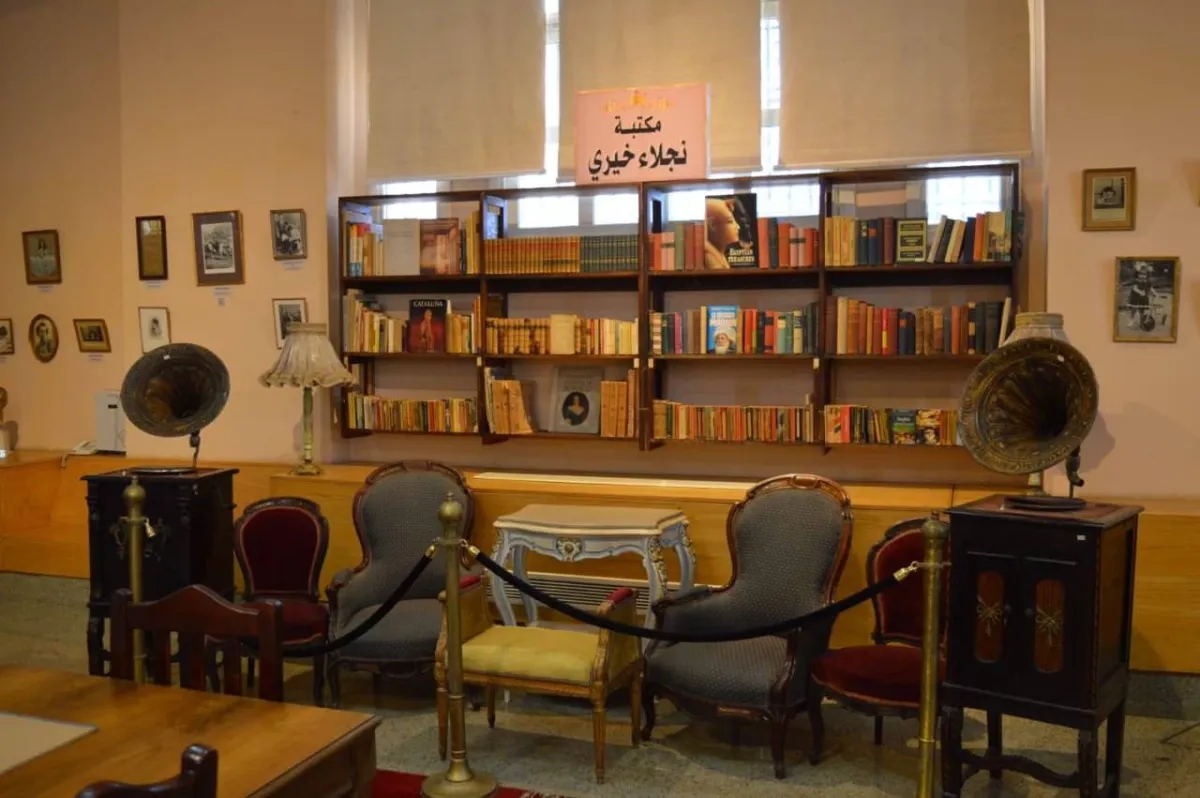 مقتنيات حفيدة الخديو إسماعيل في متحف المركبات الملكية بمصر